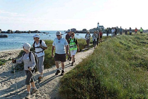 De phare à phare, une randonnée sur un chemin de lumières