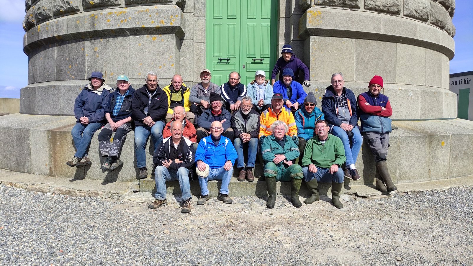 Mardi 23 avril : Entretien à l’Ile Vierge