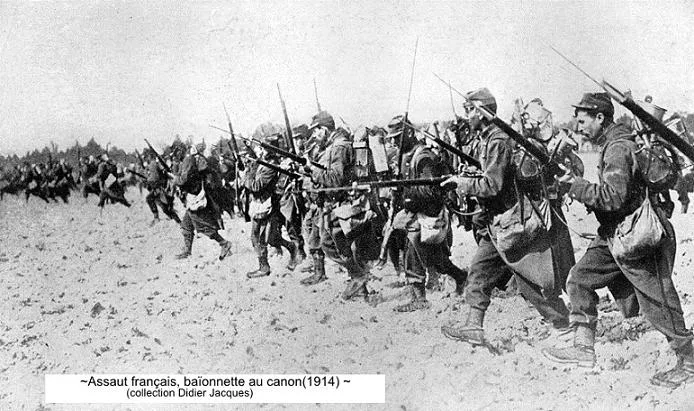 1914 assaut français, baionnette au canon