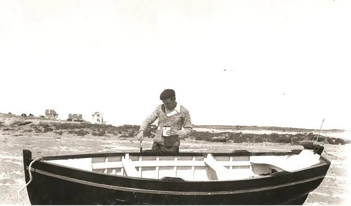 Lilia, bateau sur la plage de Kervenni