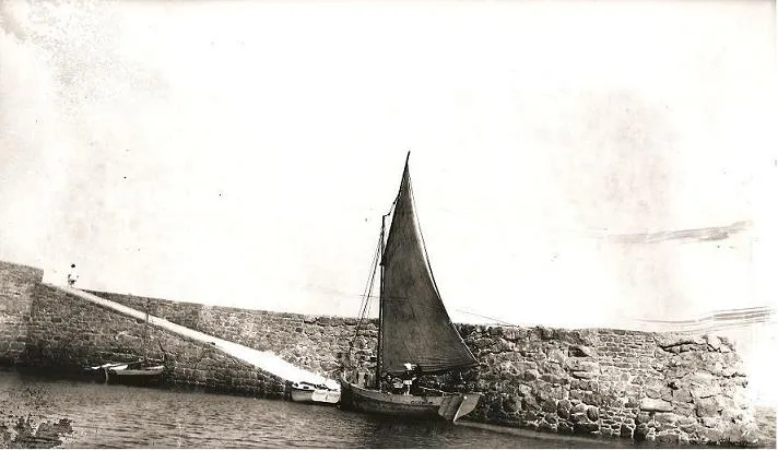 Le quai de l'Ile Vierge