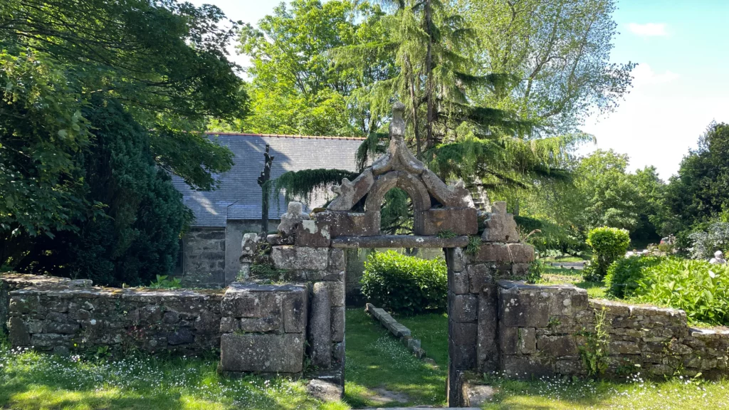 Chapelle Notre-Dame du Val au Traon, Plouguerneau