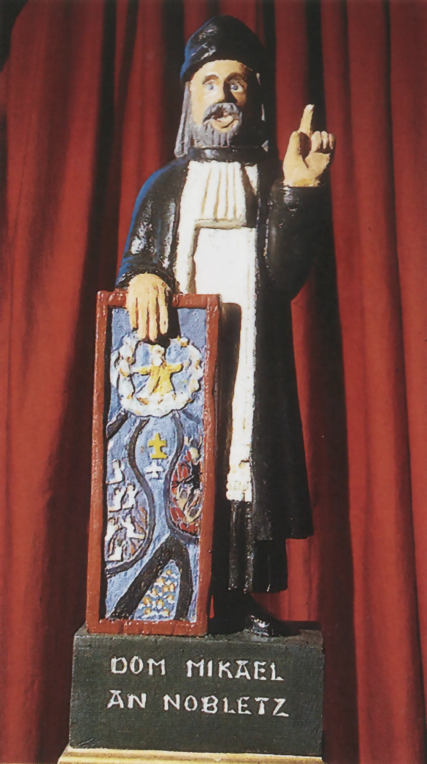 Dom Mikael an Nobletz